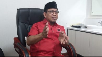 Photo of Antrian Panjang Truk karena Solar Langka, Buntut Dari Karyawan SPBU Bermain Curang