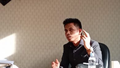 Photo of Sutomo Jabir Komitmen Tindaklanjuti Aspirasi Warga Desa Martadinata, Kutim