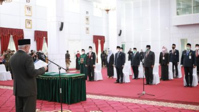 Photo of Lantik 14 Pejabat Baru Eselon II Provinsi Kaltim, Isran: Ini Sebuah Karya