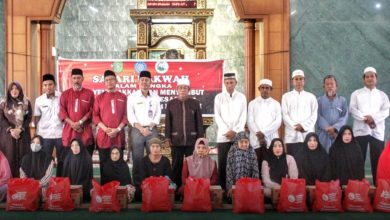 Photo of Safari Dakwah di Kecamatan Kota Bangun, Majelis Taklim Aswaja Juga Bagi Sembako