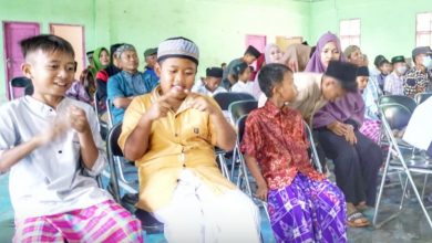 Photo of Sunatan Massal di Kecamatan Loa Kulu Gelaran Majelis Taklim Aswaja Kukar