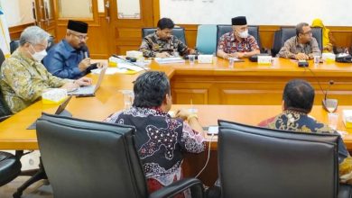 Photo of Edi Damansyah: Semangat Pemkab Kukar Tanggulangi Kemiskinan Tak Pernah Kendor