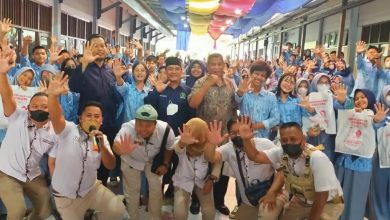 Photo of Ratusan Siswa Belajar Politik Bersama Bagus Susetyo