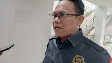 Photo of Sikapi Maraknya Truk Parkir di Tepi Jalan, DPRD Samarinda Gelar RDP Bersama Dishub