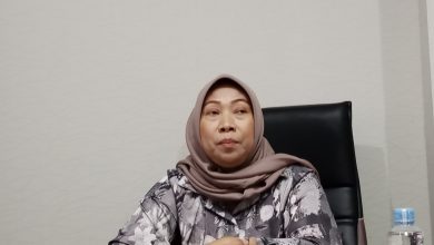 Photo of Sri Puji Respon Soal Dilarangnya Siswi Menggunkan Hijab Saat Magang di Hotel