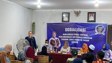 Photo of Dewan Gelar Sosialisasi Raperda Tentang Perlindungan dan Pendistribusian Produk Lokal UMKM ke Pasar Modern