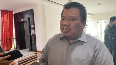 Photo of Ketua Fraksi PKS Ancam Tutup Perusahaan yang Tidak Berikan THR Untuk Pekerja
