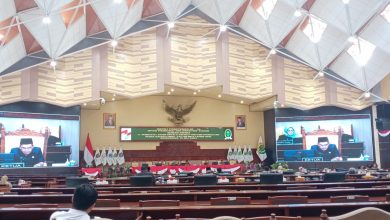Photo of Rapat Paripurna Ke-15 DPRD Kaltim, Pencabutan dan Pengesahan Perda Jadi Pembahasan Utama