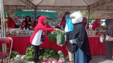 Photo of Disperindag Gelar GPM di Halaman Kantor Bupati Kukar