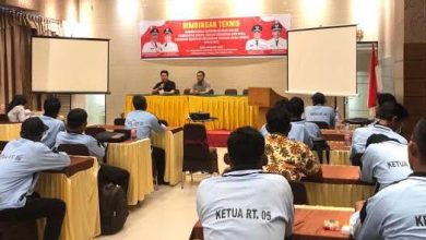 Photo of Pemdes Batuah Beri Pelatihan Pengelolaan Administrasi Untuk Ketua RT