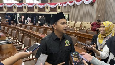 Photo of DPRD Kaltim Minta Pemprov Tindak Tegas Tambang Ilegal yang Rusak Jalan Umum