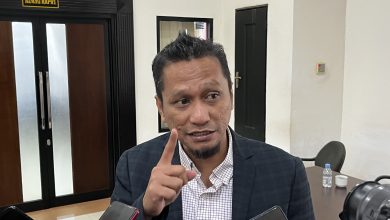 Photo of Sulit Diajak Komunikasi, Anggota DPRD Kaltim Desak PIC Beasiswa Kaltim Tuntas Diganti