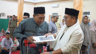 Photo of Safari Ramadan Rendi Solihin: Wabup Kukar Berbagi Momen Sahur di Marangkayu
