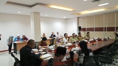 Photo of Anggota Pansus II DPRD Kota Samarinda Gelar Rapat Bahas Raperda Ekonomi Kreatif