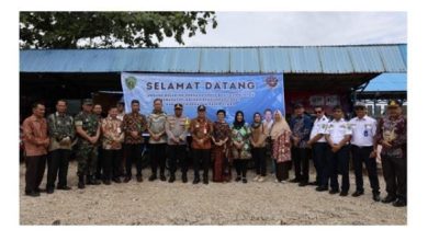 Photo of Makmur Marbun Lakukan Peletakan Batu Pertama Revitalisasi Pelabuhan