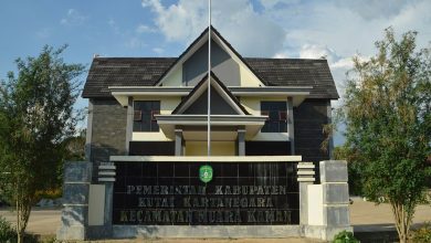 Photo of Penerangan Desa Terpencil di Muara Kaman: PLTS sebagai Pembawa Cahaya dan Harapan