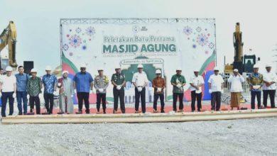 Photo of Pimpin Peletakan Batu Pertama, Andi Harun Sebut Monumen Masjid Agung Akan Jadi Icon Kebanggaan Kaltim