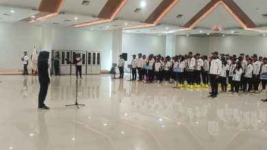 Photo of Plh Kadispora Kaltim Secara Resmi Melepas 156 Kontingen Menuju Ajang Pra Popnas Zona IV