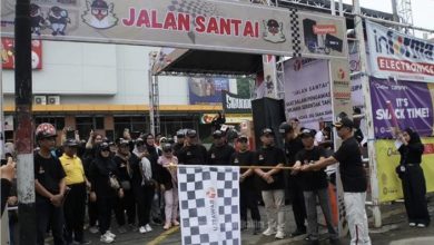 Photo of Sebagai Sarana Olahraga Dan Edukasi Pemilu, Fuad Hadiri Kegiatan Jalan Sehat Bawaslu