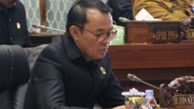 Photo of Anggota DPRD PPU Minta Program Seragam Sekolah Gratis Harus Berlanjut