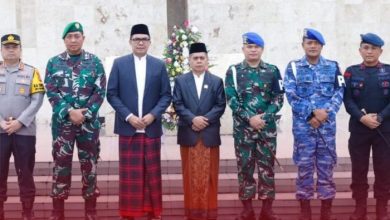 Photo of Lakukan Ziarah Ke TMP Di Hari Jadi Kota Samarinda, Ketua DPRD Sebut Sebagai Refleksi Bersama