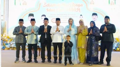 Photo of Penuhi Undangan Halal Bihalal Gubernur, Para Legislator Kaltim Sambangi Pendopo Odah Etam