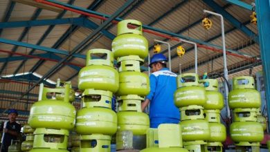 Photo of Kelangkaan BBM dan Gas Merebak, Fuad Nilai Perlunya Audit Total Pertamina