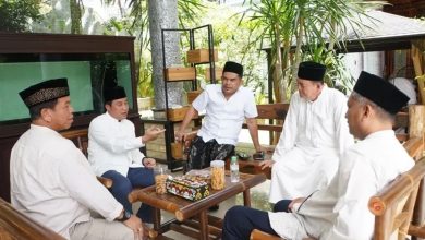 Photo of Ketua DPRD Kaltim Gelar Open House di Hari Pertama Lebaran, Lintas Profesi Pun Turut Meramaikan
