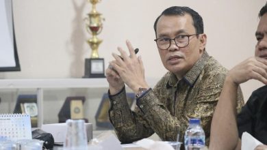 Photo of Jalan Rusak Hambat Petani, DPRD PPU Minta Perbaikan Gunakan Material Memadai