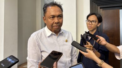 Photo of Gelar RDP Bersama, Komisi I Memfasilitasi Permasalahan Yang Timbul Di Desa Jongkang Dalam