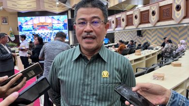 Photo of Pasien Ditemukan Gantung Diri Di Kamar Rawat Inap, Darlis Soroti Sistem Kontrol Tenaga Kesehatan
