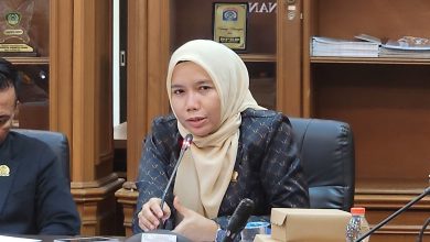 Photo of Farida Tegaskan DPRD Kukar Bekerja Nyata Tangani Bencana Loa Janan: Tak Cukup Hanya Duduk di Ruang Rapat