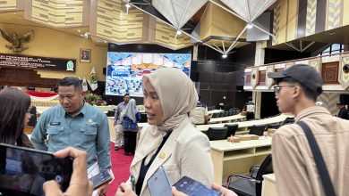 Photo of Yenni Eviliana : Perempuan Harus Diberi Ruang Setara di Media, Bukan Sekadar Penggembira