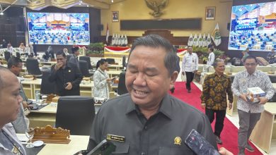 Photo of Ekti Imanuel : Durian Long Iram Bisa Jadi Primadona Ekonomi dan Wisata Kutai Barat