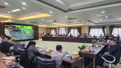 Photo of Ketua DPRD Kukar Dorong Pemerataan Anggaran dan Infrastruktur