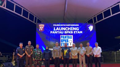 Photo of Aplikasi Pantau BPKB Etam Diapresiasi DPRD Kukar, Aini Faridah Tekankan Manfaat untuk Warga Terpencil
