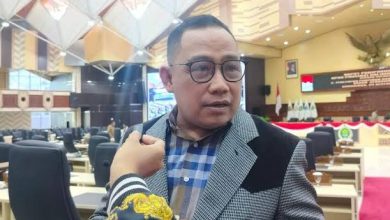 Photo of Perda Pendidikan Disahkan, Sarkowi Sebut Pemerintah Harus Tutup Kesenjangan Antar Daerah