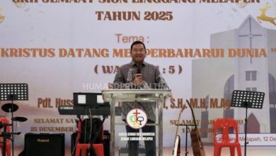 Photo of Gelar Safari Natal, Ekti Sampaikan Pesan Kerukunan Antar Umat Beragama
