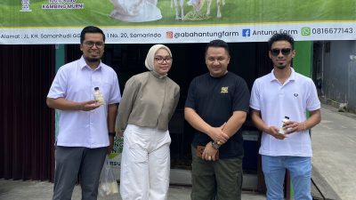 Photo of Sambangi Peternak Kambing Susu Perah, Simbol Kadin Kaltim Dukung Sektor Peternakan