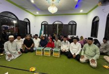 Photo of Buka Puasa Bersama dan Bagikan Puluhan Paket Sembako Warga Buton, Wawali: Suasana Kekeluargaan Sangat Terasa