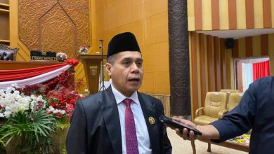Photo of Meski Diterapkan WFH, Ketua DPRD Samarinda Tekankan Pelayanan Berjalan Normal