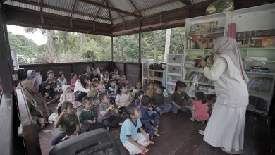 Photo of Pertamina Patra Niaga Regional Kalimantan Perkuat Akses Pendidikan dan Sanitasi melalui Program Pendikresa di Sekolah Rimba